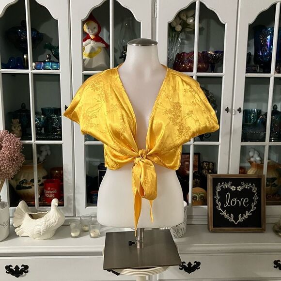 Golden Yellow Crop Top Sz Small SHEIN - Picture 1 of 9
